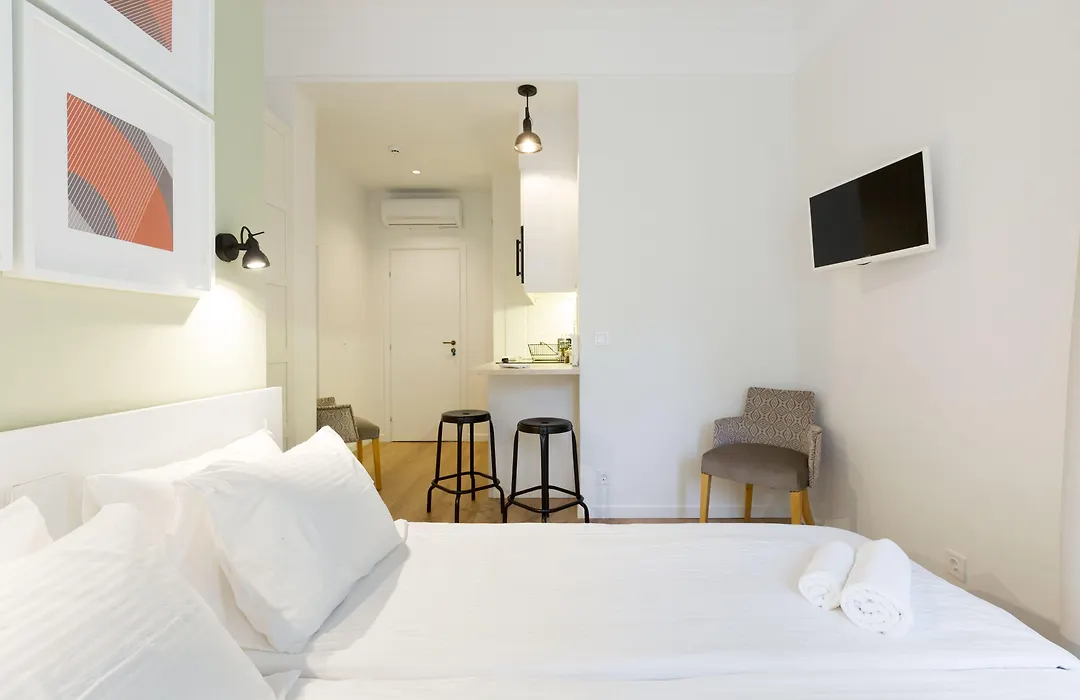 Dinostratus House - Boutique Studios-1
