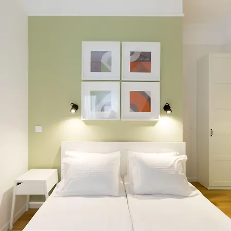 Dinostratus House - Boutique Studios-3